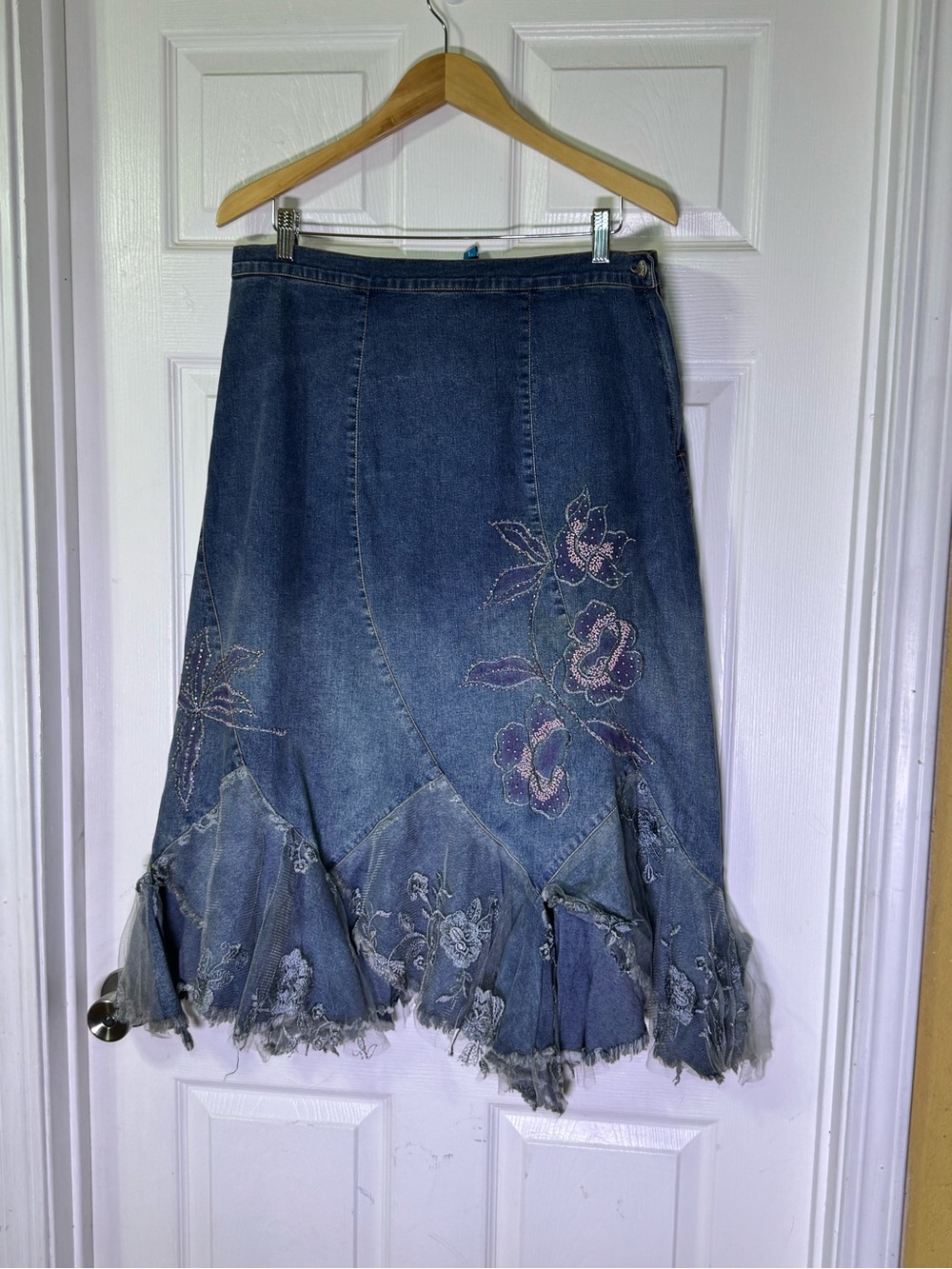 Vintage Free Party Jeans Floral Embroidered Tulle Hem Denim Skirt - Size L